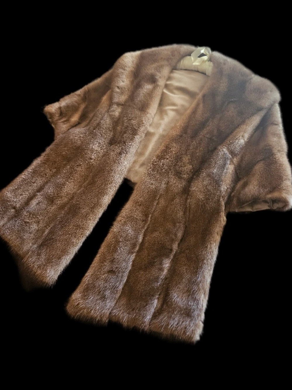 Pristine Vintage Bensky Furs "Autumn Haze" Mink Fur Stole Capelet